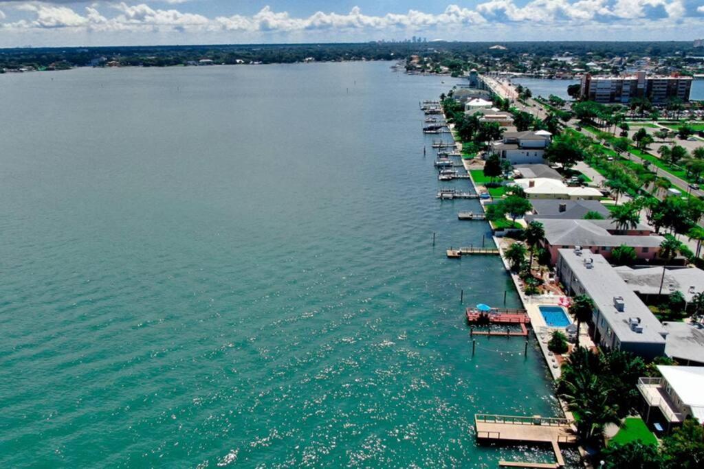 Apartamento 102-Tiny Treasure-Waterfront With Heated Pool St. Pete Beach Exterior foto