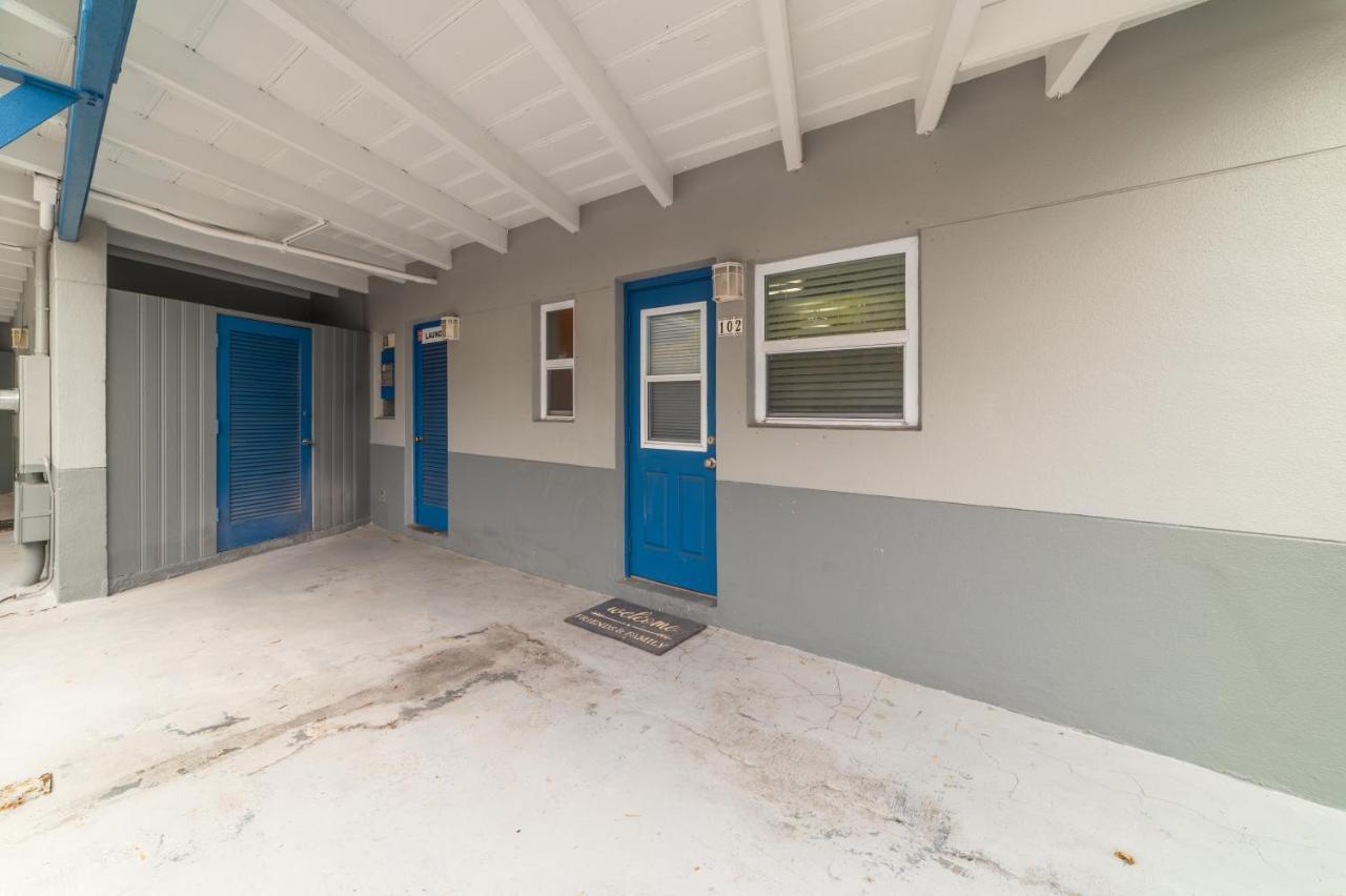 Apartamento 102-Tiny Treasure-Waterfront With Heated Pool St. Pete Beach Exterior foto