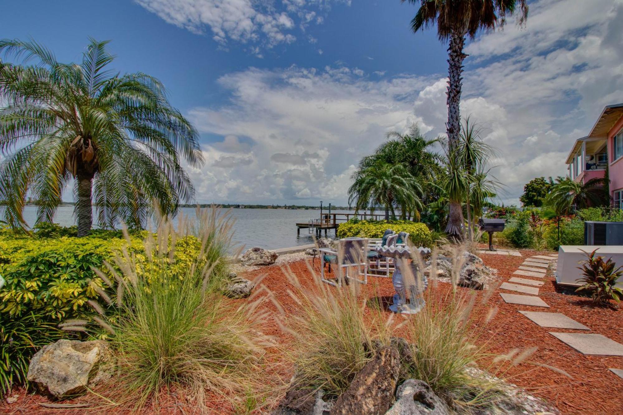 Apartamento 102-Tiny Treasure-Waterfront With Heated Pool St. Pete Beach Exterior foto