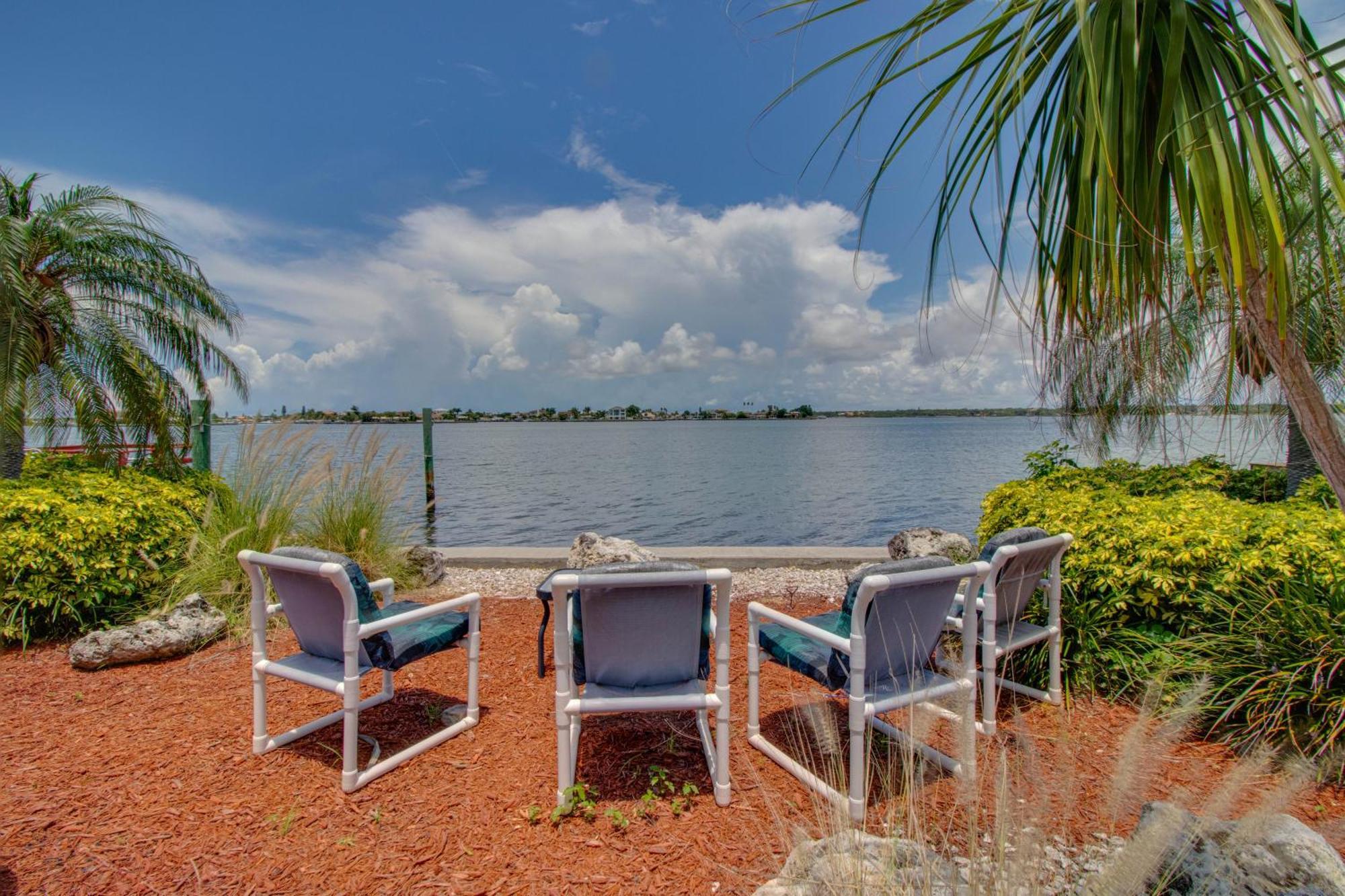 Apartamento 102-Tiny Treasure-Waterfront With Heated Pool St. Pete Beach Exterior foto