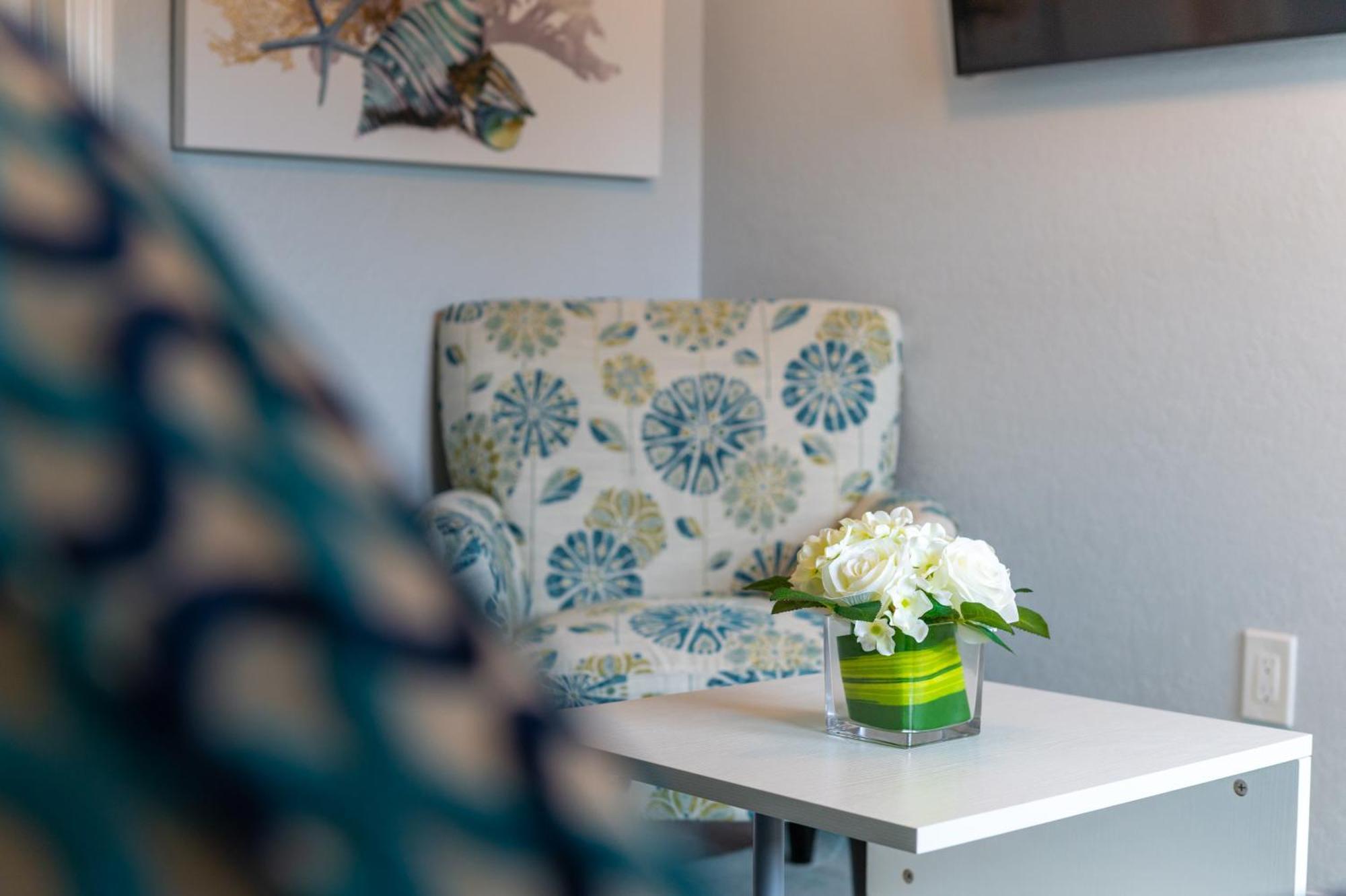 Apartamento 102-Tiny Treasure-Waterfront With Heated Pool St. Pete Beach Exterior foto
