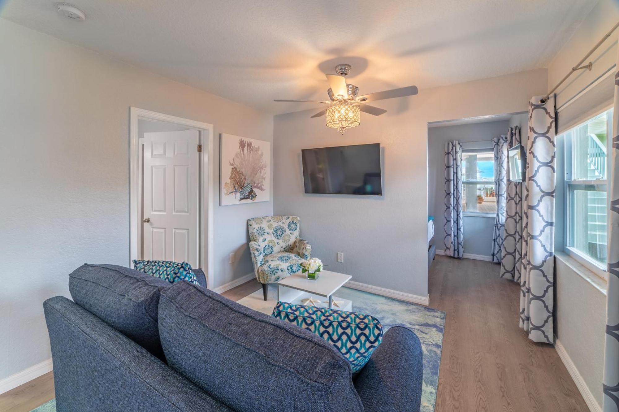 Apartamento 102-Tiny Treasure-Waterfront With Heated Pool St. Pete Beach Exterior foto